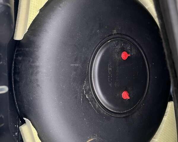 Синий Хендай i30, объемом двигателя 1.6 л и пробегом 170 тыс. км за 9700 $, фото 18 на Automoto.ua