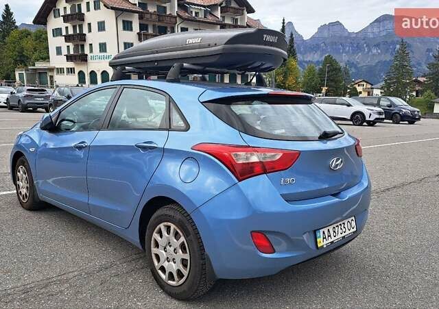 Синий Хендай i30, объемом двигателя 1.59 л и пробегом 121 тыс. км за 11247 $, фото 2 на Automoto.ua
