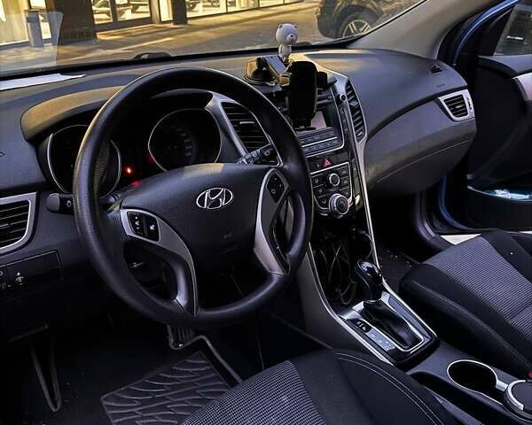 Синий Хендай i30, объемом двигателя 1.59 л и пробегом 121 тыс. км за 11247 $, фото 6 на Automoto.ua