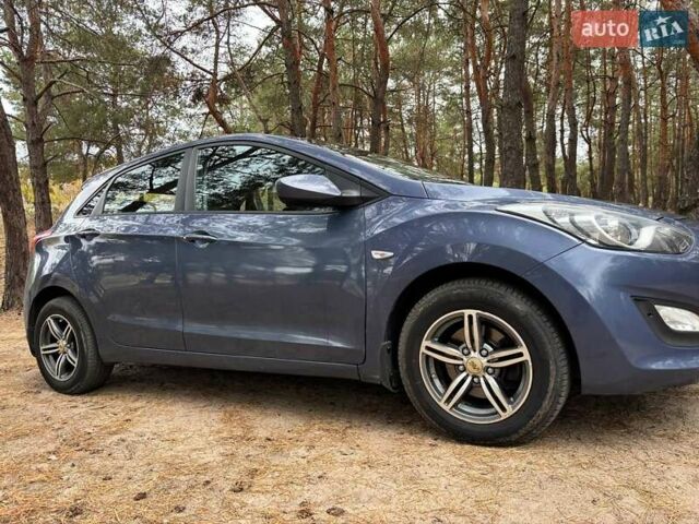Хендай i30 2013 в Павлограде на Automoto.ua Синий Хендай i30, объемом двигателя 1.4 л и пробегом 149 тыс. км за 7400 $, фото 6 на Automoto.ua