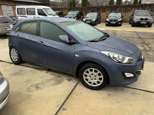 Синій Хендай i30, об'ємом двигуна 1.4 л та пробігом 90 тис. км за 3500 $, фото 1 на Automoto.ua