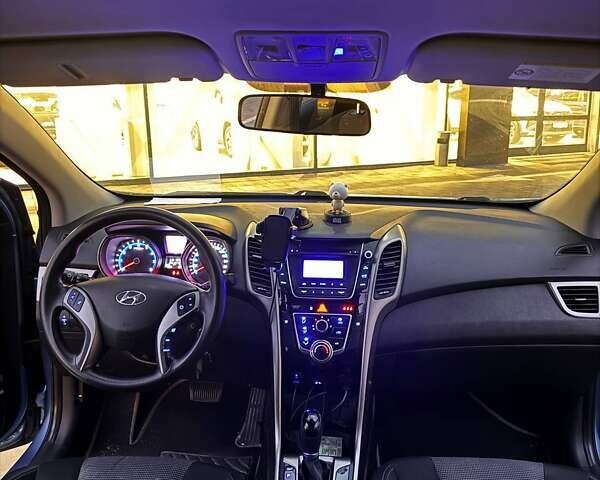 Синий Хендай i30, объемом двигателя 1.59 л и пробегом 121 тыс. км за 11247 $, фото 8 на Automoto.ua