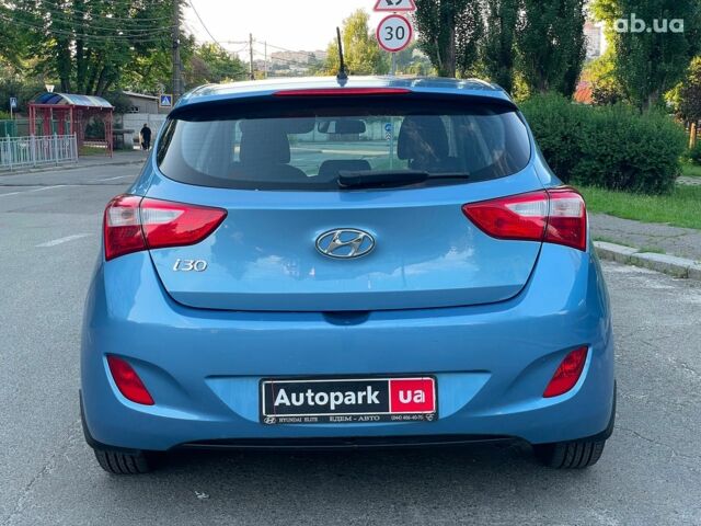 Синий Хендай i30, объемом двигателя 1.4 л и пробегом 178 тыс. км за 7690 $, фото 7 на Automoto.ua