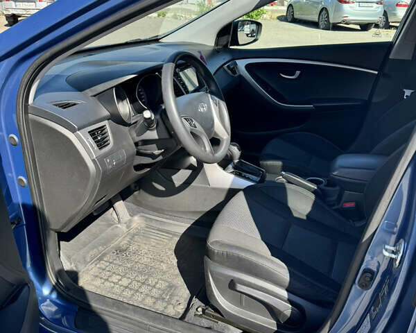 Синій Хендай i30, об'ємом двигуна 1.59 л та пробігом 154 тис. км за 12500 $, фото 8 на Automoto.ua