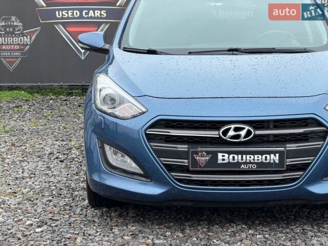 Синий Хендай i30, объемом двигателя 1.58 л и пробегом 221 тыс. км за 12490 $, фото 7 на Automoto.ua