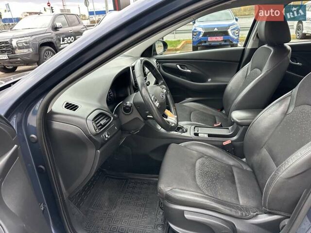 Хендай i30 2017 в Киеве на Automoto.ua Синий Хендай i30, объемом двигателя 1.59 л и пробегом 183 тыс. км за 14300 $, фото 16 на Automoto.ua