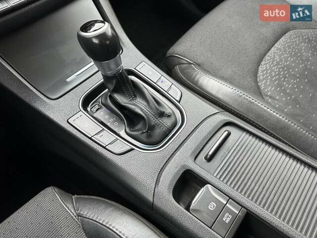 Хендай i30 2017 в Киеве на Automoto.ua Синий Хендай i30, объемом двигателя 1.59 л и пробегом 183 тыс. км за 14300 $, фото 27 на Automoto.ua