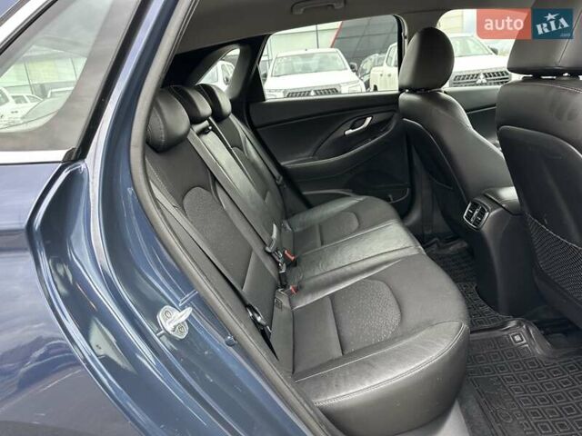 Хендай i30 2017 в Киеве на Automoto.ua Синий Хендай i30, объемом двигателя 1.59 л и пробегом 183 тыс. км за 14300 $, фото 32 на Automoto.ua