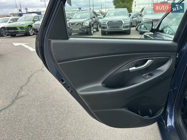 Хендай i30 2017 в Киеве на Automoto.ua Синий Хендай i30, объемом двигателя 1.59 л и пробегом 183 тыс. км за 14300 $, фото 31 на Automoto.ua