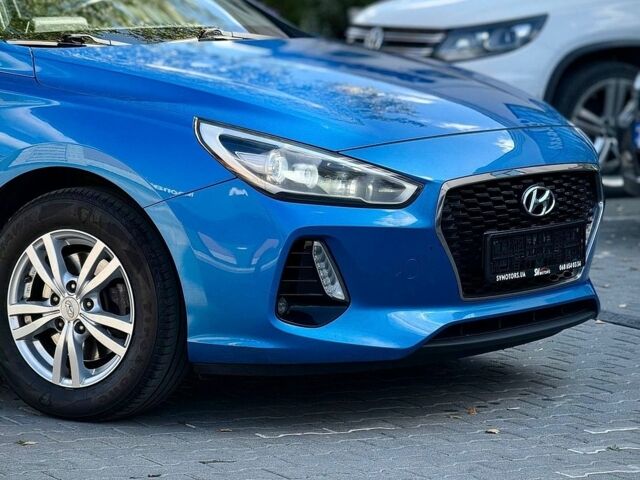Синий Хендай i30, объемом двигателя 1 л и пробегом 240 тыс. км за 11900 $, фото 1 на Automoto.ua