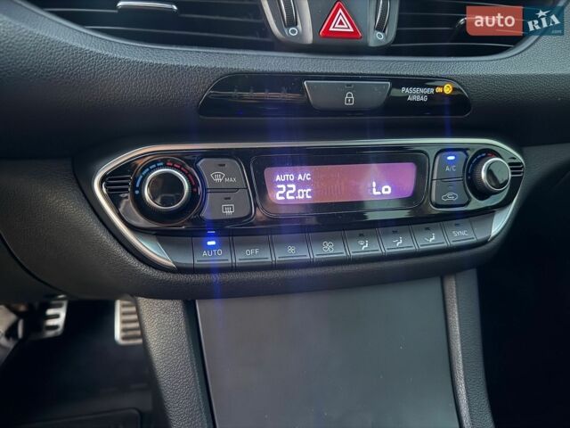 Синій Хендай i30, об'ємом двигуна 1.6 л та пробігом 140 тис. км за 14999 $, фото 24 на Automoto.ua