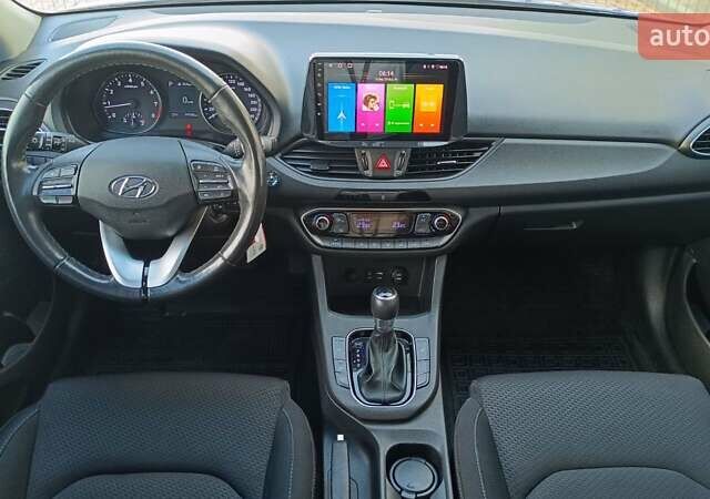 Синий Хендай i30, объемом двигателя 1.59 л и пробегом 99 тыс. км за 15001 $, фото 7 на Automoto.ua