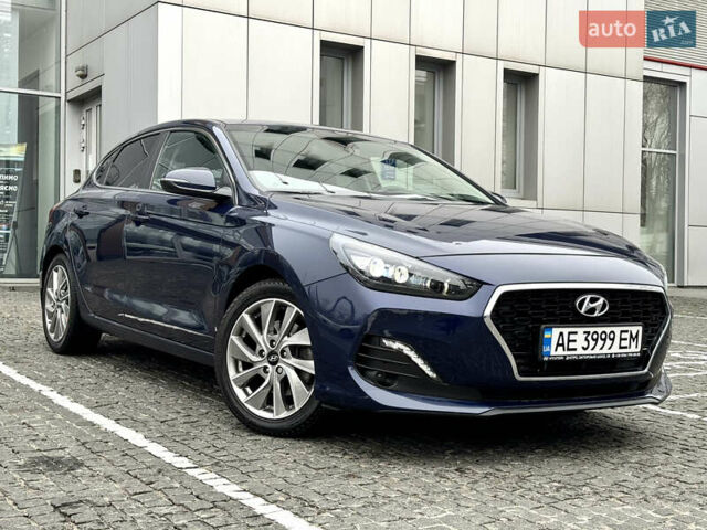 Синий Хендай i30, объемом двигателя 1.35 л и пробегом 21 тыс. км за 16500 $, фото 5 на Automoto.ua