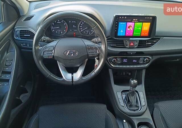 Синий Хендай i30, объемом двигателя 1.59 л и пробегом 99 тыс. км за 15001 $, фото 8 на Automoto.ua