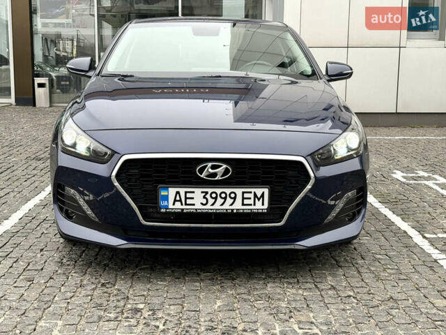 Синий Хендай i30, объемом двигателя 1.35 л и пробегом 21 тыс. км за 16500 $, фото 6 на Automoto.ua