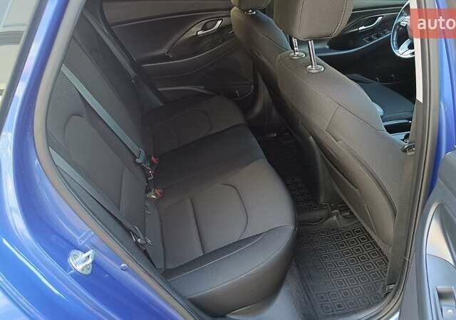 Синий Хендай i30, объемом двигателя 1.59 л и пробегом 99 тыс. км за 15001 $, фото 6 на Automoto.ua