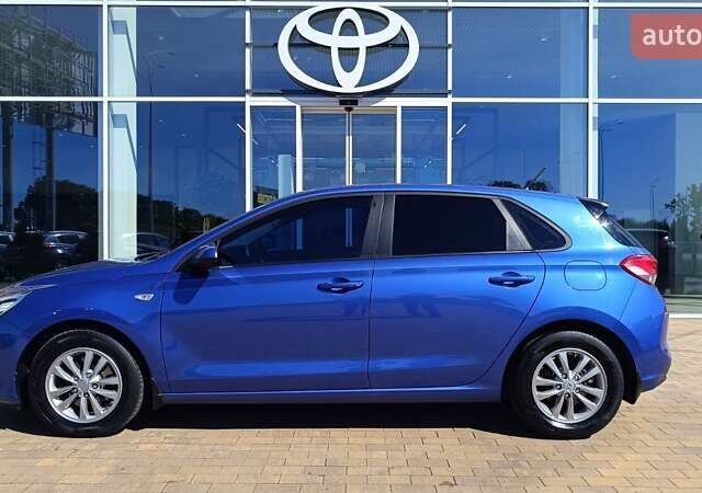 Синий Хендай i30, объемом двигателя 1.59 л и пробегом 99 тыс. км за 15001 $, фото 2 на Automoto.ua