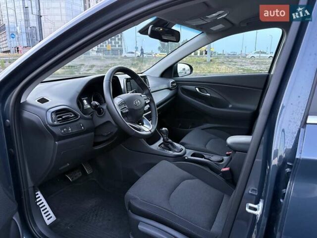 Синій Хендай i30, об'ємом двигуна 1.5 л та пробігом 12 тис. км за 22000 $, фото 7 на Automoto.ua