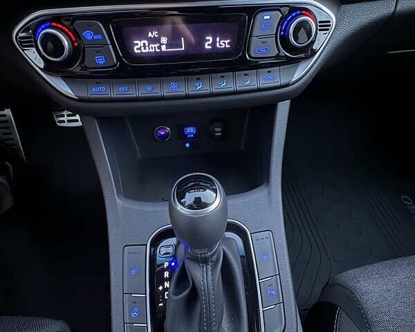Синій Хендай i30, об'ємом двигуна 1.5 л та пробігом 12 тис. км за 22000 $, фото 24 на Automoto.ua