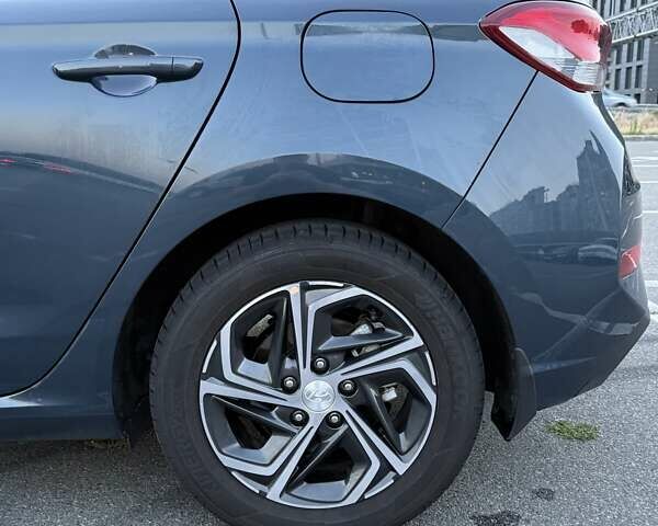 Синій Хендай i30, об'ємом двигуна 1.5 л та пробігом 12 тис. км за 22000 $, фото 15 на Automoto.ua