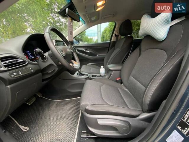 Синий Хендай i30, объемом двигателя 1.5 л и пробегом 5 тыс. км за 18000 $, фото 7 на Automoto.ua
