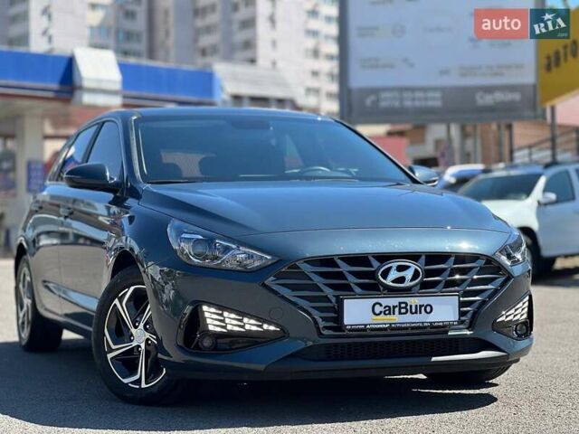 Синий Хендай i30, объемом двигателя 1.5 л и пробегом 27 тыс. км за 19500 $, фото 2 на Automoto.ua