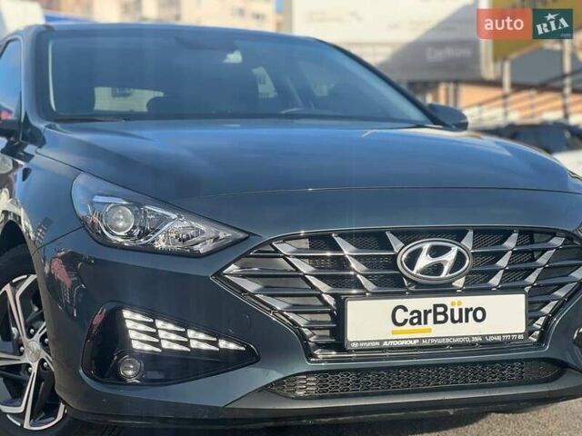 Синий Хендай i30, объемом двигателя 1.5 л и пробегом 27 тыс. км за 19200 $, фото 2 на Automoto.ua