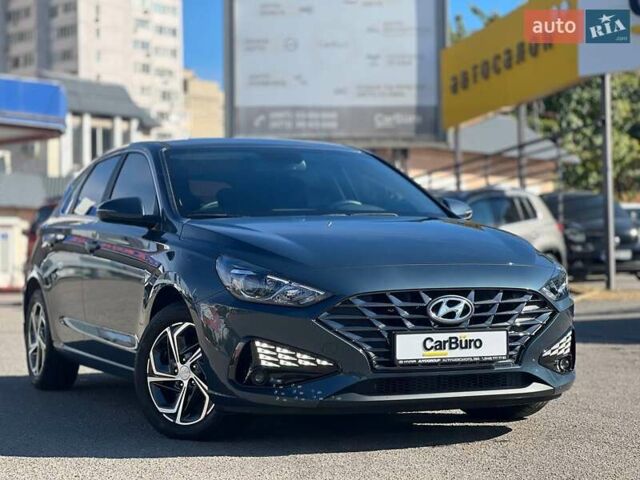 Хендай i30 2024 в Одессе на Automoto.ua Синий Хендай i30, объемом двигателя 1.5 л и пробегом 27 тыс. км за 18800 $, фото 2 на Automoto.ua