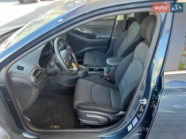 Хендай i30 2024 в Одессе на Automoto.ua Синий Хендай i30, объемом двигателя 1.5 л и пробегом 27 тыс. км за 18800 $, фото 13 на Automoto.ua