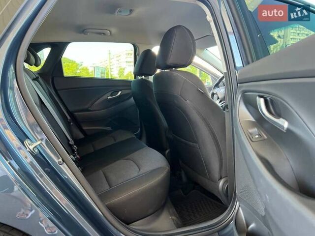 Синий Хендай i30, объемом двигателя 1.5 л и пробегом 27 тыс. км за 19500 $, фото 18 на Automoto.ua