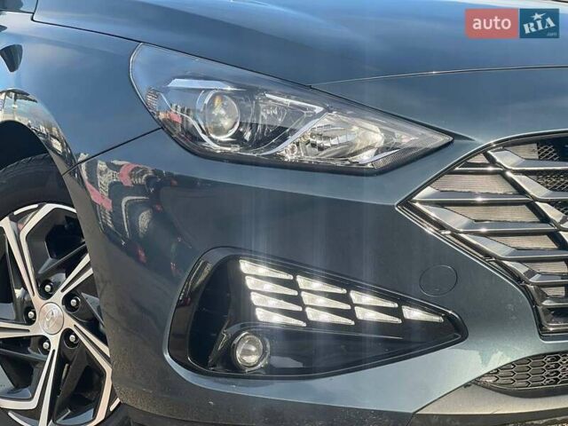 Синий Хендай i30, объемом двигателя 1.5 л и пробегом 27 тыс. км за 19200 $, фото 4 на Automoto.ua