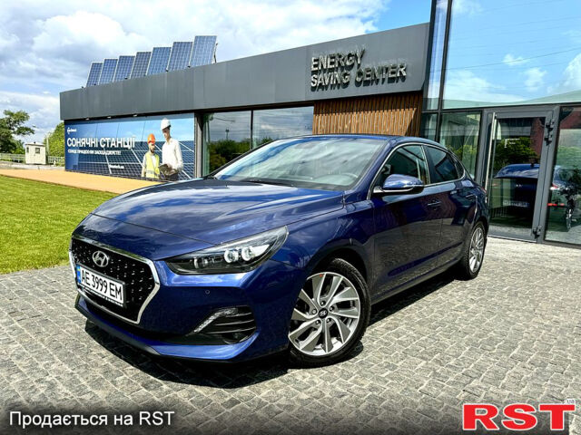 Синий Хендай i30, объемом двигателя 1.4 л и пробегом 22 тыс. км за 16999 $, фото 1 на Automoto.ua