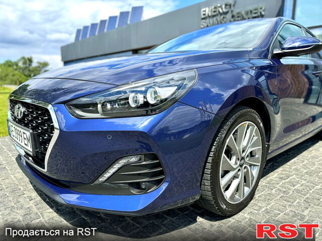 Синий Хендай i30, объемом двигателя 1.4 л и пробегом 22 тыс. км за 16999 $, фото 5 на Automoto.ua