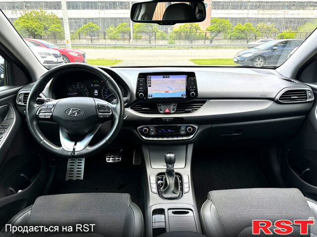 Синий Хендай i30, объемом двигателя 1.4 л и пробегом 22 тыс. км за 16999 $, фото 7 на Automoto.ua