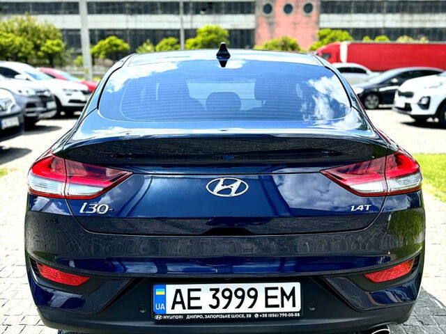 Синий Хендай i30, объемом двигателя 1.4 л и пробегом 22 тыс. км за 16999 $, фото 4 на Automoto.ua