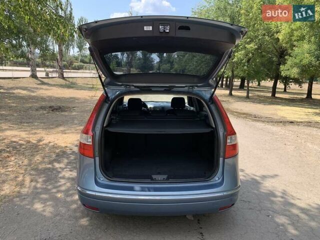 Синий Хендай i30, объемом двигателя 1.59 л и пробегом 230 тыс. км за 5800 $, фото 36 на Automoto.ua