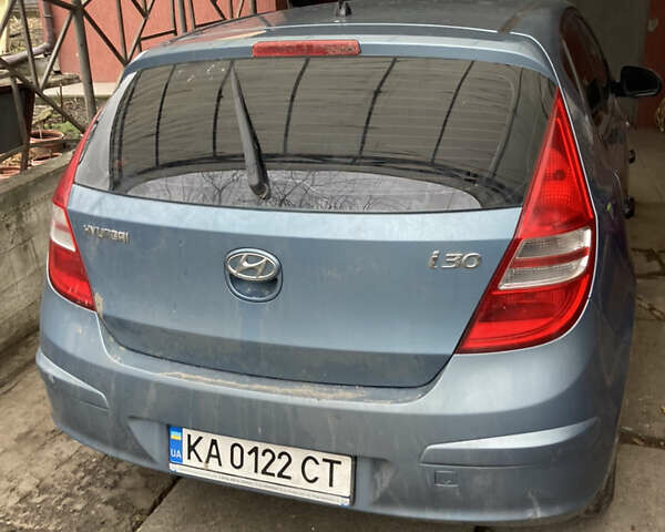 Синій Хендай i30, об'ємом двигуна 1.4 л та пробігом 230 тис. км за 5000 $, фото 3 на Automoto.ua