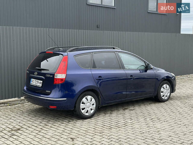 Синий Хендай i30, объемом двигателя 2 л и пробегом 249 тыс. км за 5600 $, фото 5 на Automoto.ua