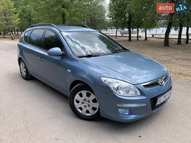 Синий Хендай i30, объемом двигателя 1.59 л и пробегом 230 тыс. км за 5800 $, фото 12 на Automoto.ua