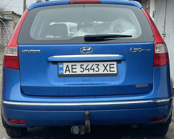 Синий Хендай i30, объемом двигателя 1.58 л и пробегом 283 тыс. км за 5300 $, фото 1 на Automoto.ua