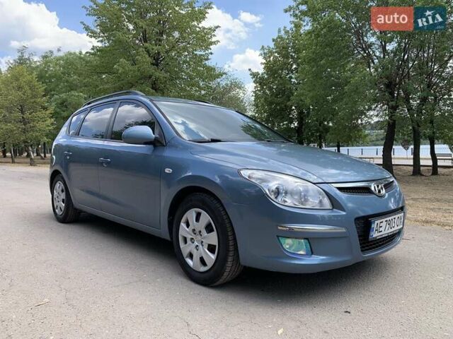 Синий Хендай i30, объемом двигателя 1.59 л и пробегом 230 тыс. км за 5800 $, фото 3 на Automoto.ua