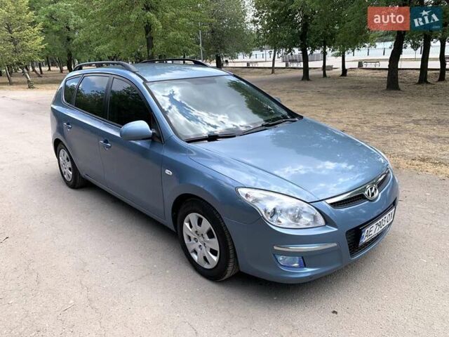 Синий Хендай i30, объемом двигателя 1.59 л и пробегом 230 тыс. км за 5800 $, фото 9 на Automoto.ua