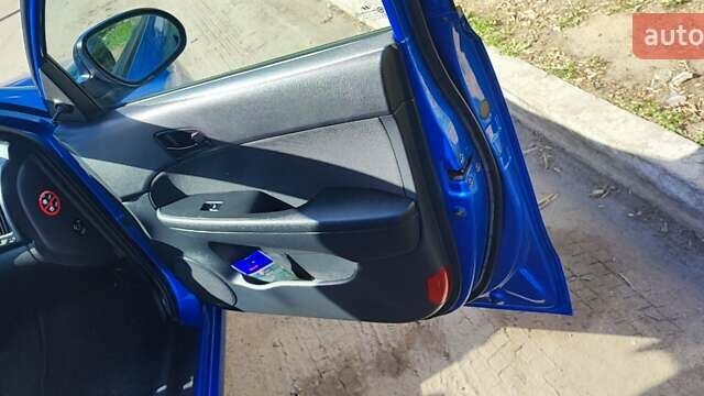 Синий Хендай i30, объемом двигателя 1.58 л и пробегом 251 тыс. км за 5400 $, фото 7 на Automoto.ua