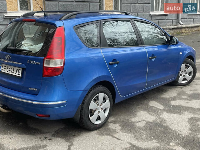 Синий Хендай i30, объемом двигателя 1.58 л и пробегом 283 тыс. км за 5300 $, фото 8 на Automoto.ua