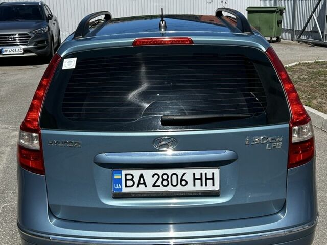 Синій Хендай i30, об'ємом двигуна 1.4 л та пробігом 230 тис. км за 6200 $, фото 5 на Automoto.ua