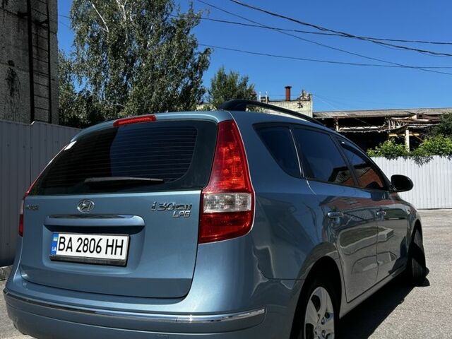 Синій Хендай i30, об'ємом двигуна 1.4 л та пробігом 230 тис. км за 6200 $, фото 3 на Automoto.ua
