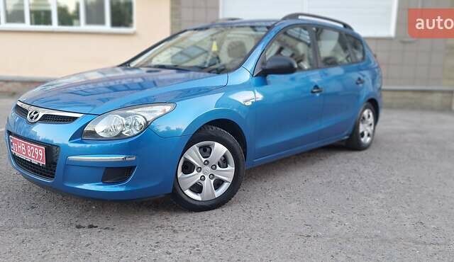 Синій Хендай i30, об'ємом двигуна 1.6 л та пробігом 220 тис. км за 5900 $, фото 12 на Automoto.ua