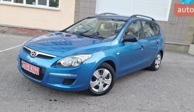 Синий Хендай i30, объемом двигателя 1.6 л и пробегом 220 тыс. км за 5900 $, фото 11 на Automoto.ua
