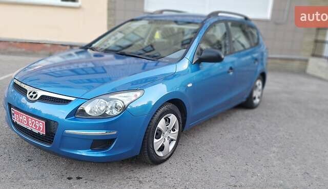 Синій Хендай i30, об'ємом двигуна 1.6 л та пробігом 220 тис. км за 5900 $, фото 7 на Automoto.ua