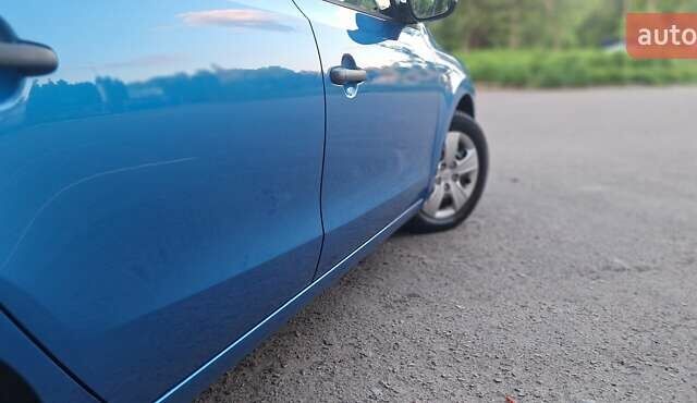 Синий Хендай i30, объемом двигателя 1.6 л и пробегом 220 тыс. км за 5900 $, фото 12 на Automoto.ua